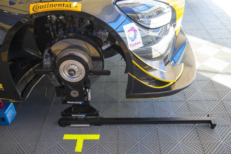 Intercomp Precision Hub Scale Removes Need for Setup Wheels and Tires
