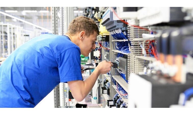 Job Offer By Hoefelmeyer Waagen GmbH - Electronics Technician